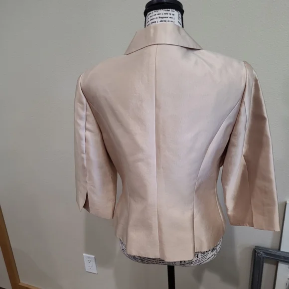 ADRIANNA Papell Women SZ 8P Gold Silk Blazer w/rosette front detail 3/4 sleeve‎ - Picture 6 of 11